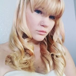 Meet your Posher, Elli